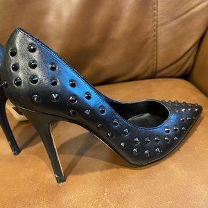 Truth or Dare by Madonna Black Studded Pointy toe Heels SZ 6.5